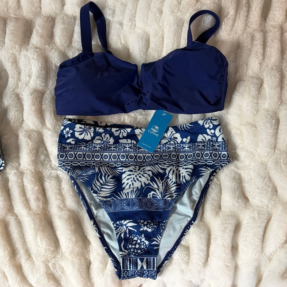 NWT Cupshe Navy and White Tropical High-Waist Bikini Set